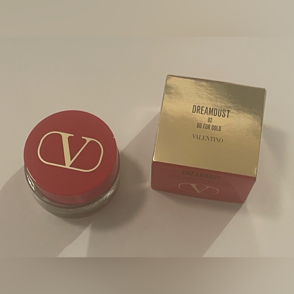 Valentino Dreamdust Glitter Eyeshadow 02 GO FOR GOLD NIB - Picture 2 of 5